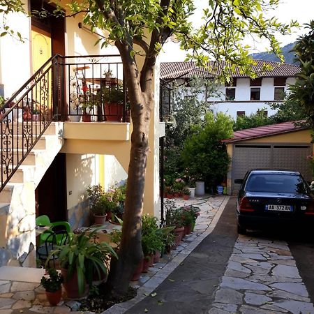 Villa Garden Μπεράτ Εξωτερικό φωτογραφία