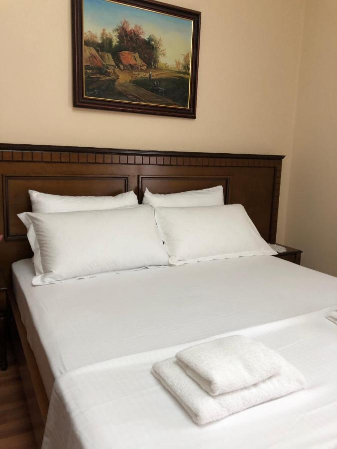 Villa Garden Μπεράτ Εξωτερικό φωτογραφία