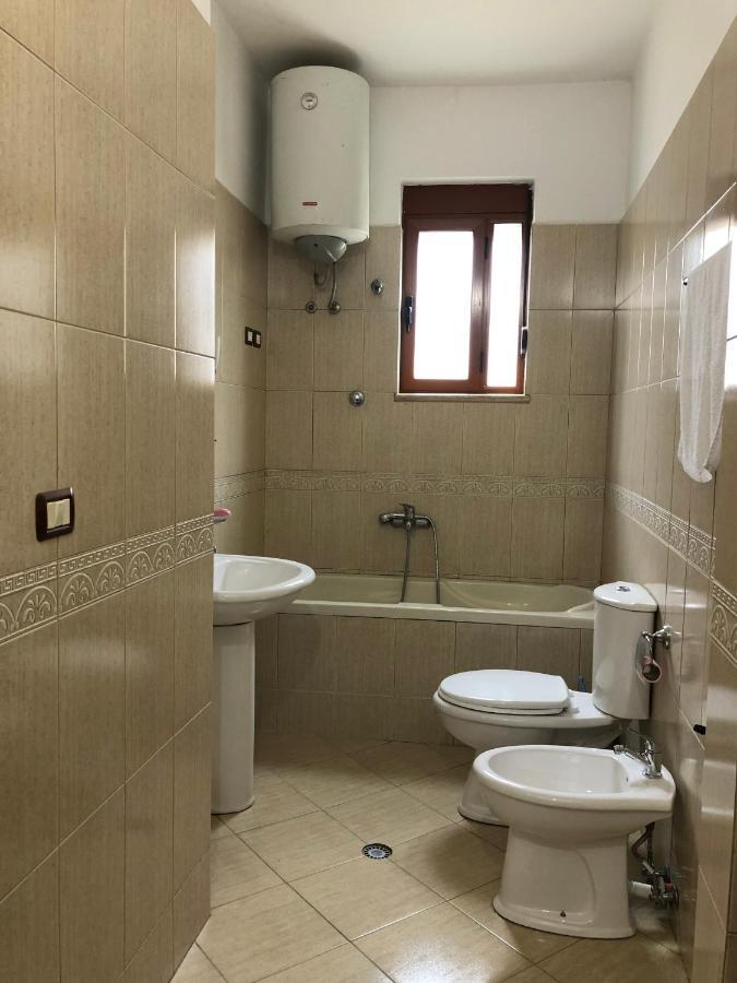 Villa Garden Μπεράτ Εξωτερικό φωτογραφία