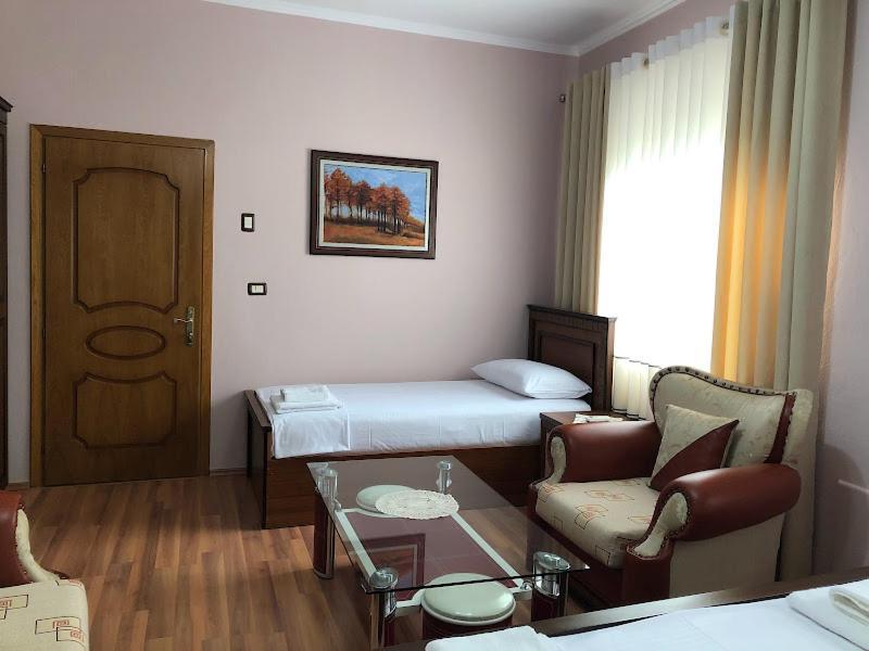 Villa Garden Μπεράτ Εξωτερικό φωτογραφία